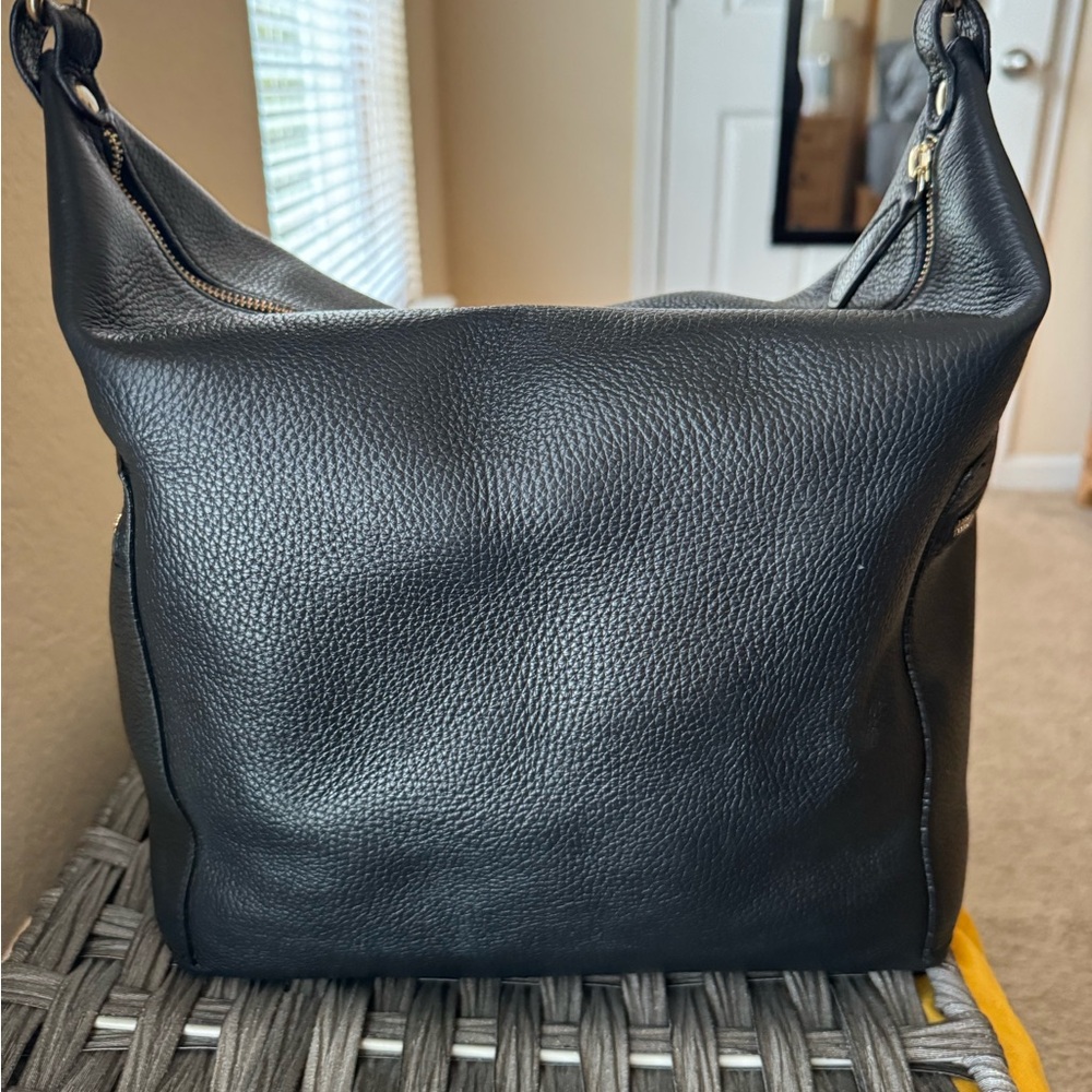 Valentino by Mario Valentino Large Leather Shoulder Bag - Picture 5 of 8